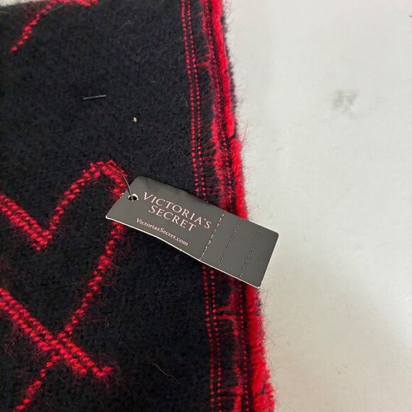 NEW Victoria’s Secret Black Red Heart Fringe Scarf Flirty Cute Causual Chic - Picture 4 of 7